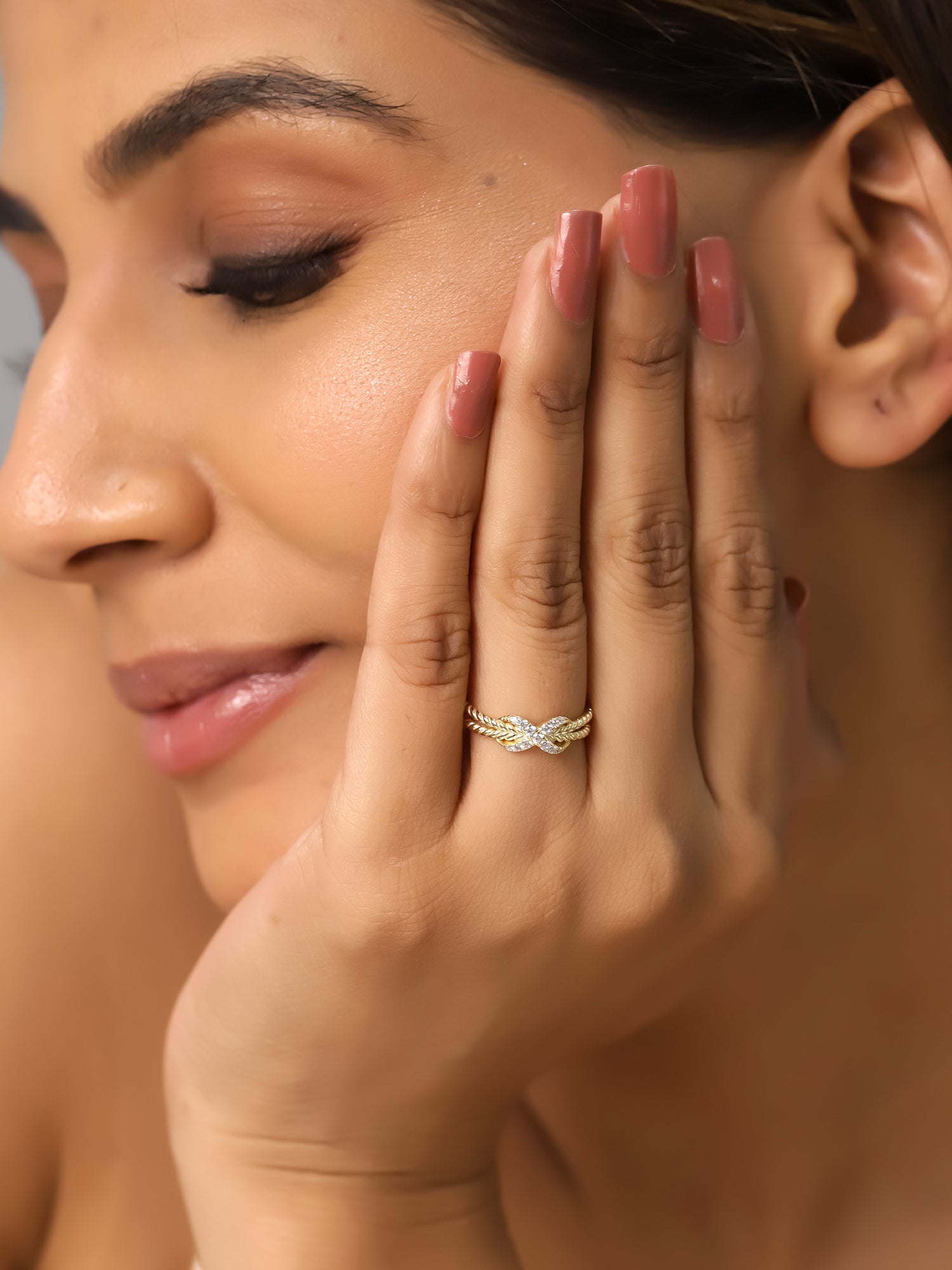 Anillo Circonita Nudo - Bañado Oro